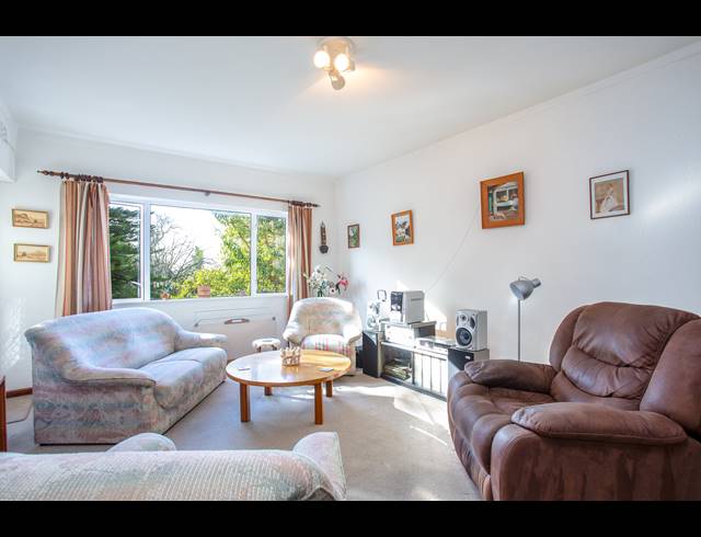 2 BEDROOM APARTMENT FOR SALE IN KENILWORTH UPPER